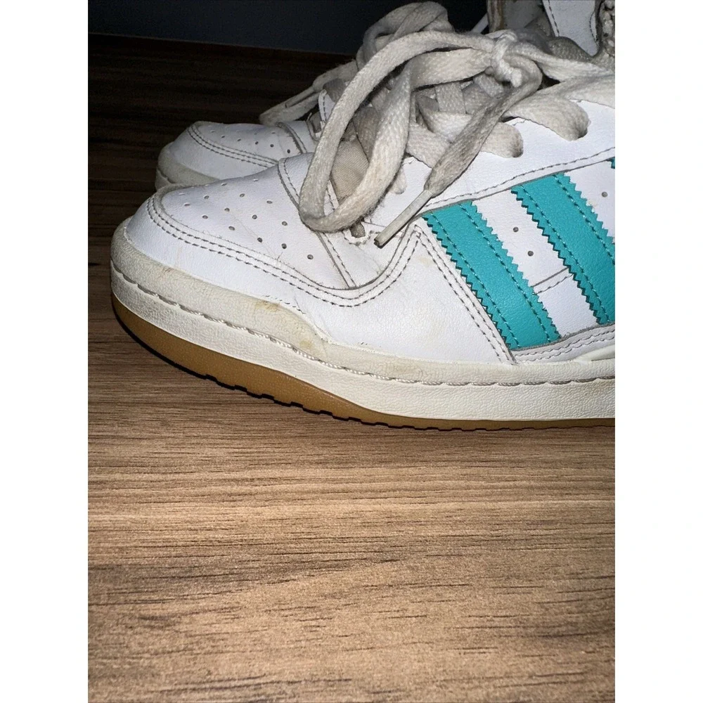 Size 9.5 - adidas‎ Forum Mid White Mint Rush W
